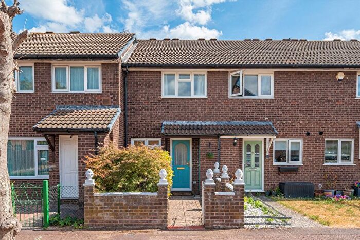 2 Bedroom Terraced House For Sale In Ploughmans End, Isleworth, TW7