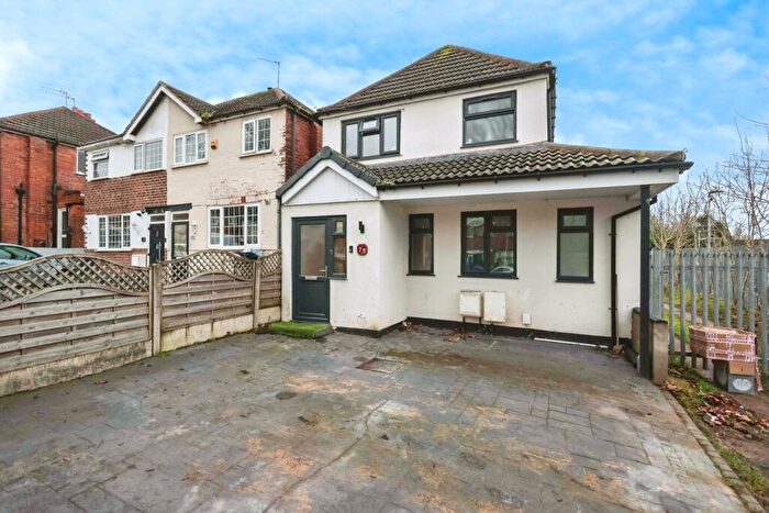 3 Bedroom Terraced House For Sale In Rodlington Avenue, Birmingham, West Midlands, B44