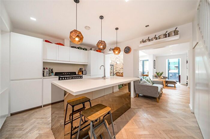4 Bedroom Terraced House For Sale In Driffield Road, Bow, London, E3