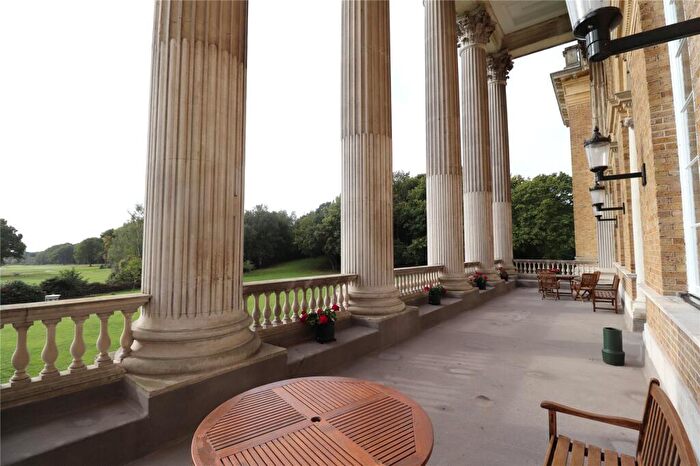 3 Bedroom Flat For Sale In Thorndon Hall, Thorndon Park, Ingrave, Brentwood, CM13