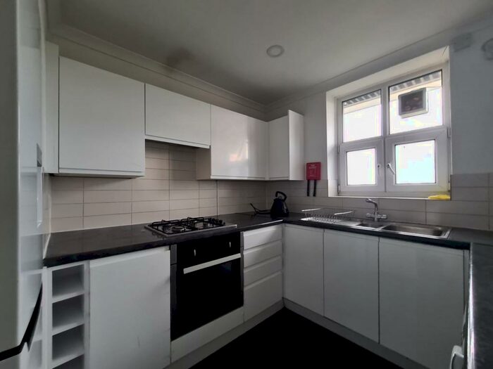 4 Bedroom Flat To Rent In Copeland House, SE11