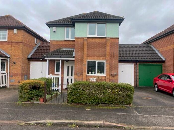 3 Bedroom Semi-Detached House To Rent In Pipston Green, Kents Hill, Milton Keynes, MK7