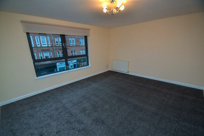 2 Bedroom Flat To Rent In Clarkston Road, Muirend, Glasgow, G44