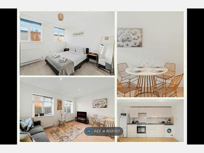 2 Bedroom Flat To Rent In Ellum House, Uxbridge, UB8