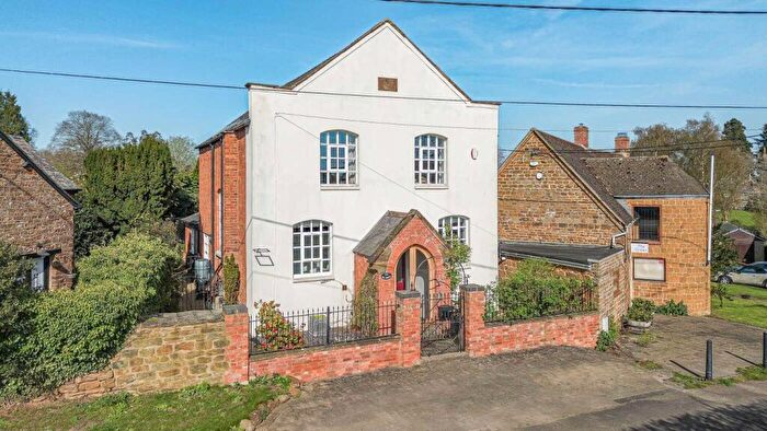 4 Bedroom Detached House For Sale In The Green, Byfield, Daventry, NN11