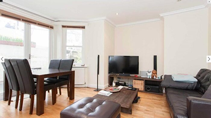 2 Bedroom Flat To Rent In Buckland Crescent, Belsize Park, NW3