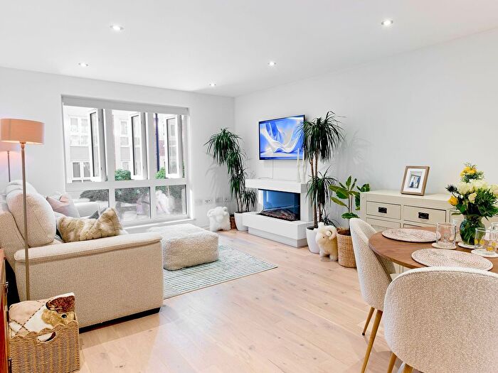 1 Bedroom Flat For Sale In Brewhouse Lane, London, SW15