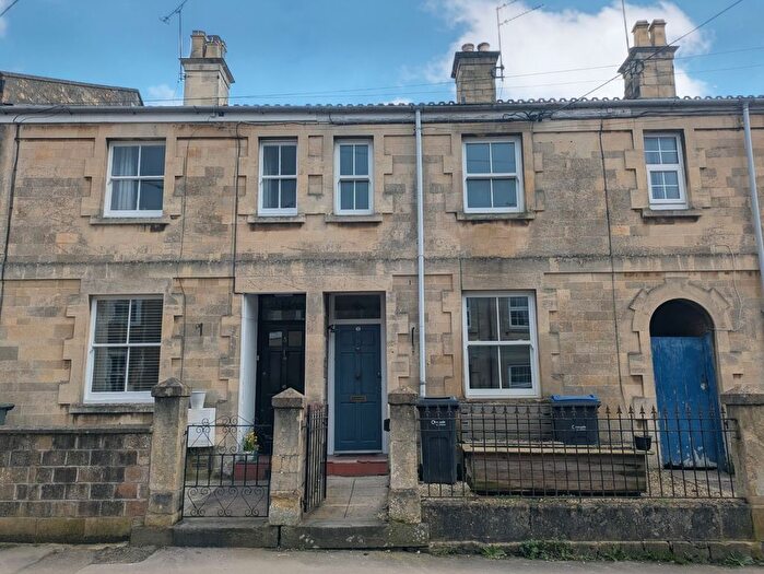 2 Bedroom Property To Rent In St Paul Street, Chippenham, SN15