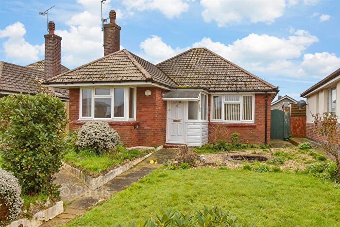 2 Bedroom Detached Bungalow For Sale In Newport Road, Apse Heath, Isle Of Wight, PO36