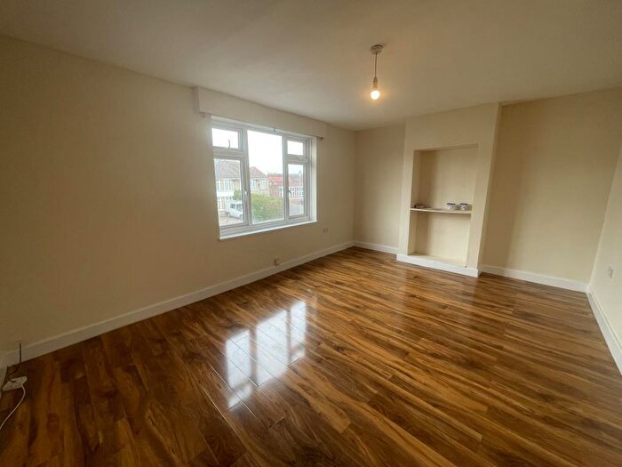 3 Bedroom Flat To Rent In Moredon, Swindon, SN25