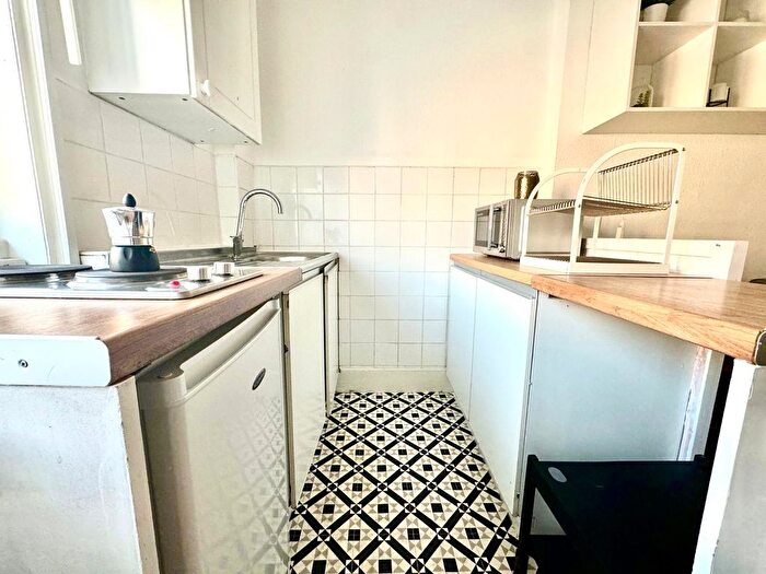 Studio To Rent In Sussex Gardens, London, W2