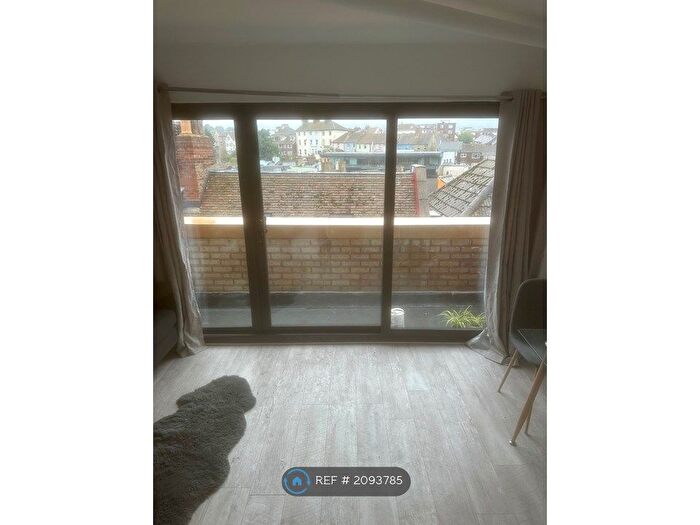 2 Bedroom Flat To Rent In The Old High Street, Folkestone, CT20