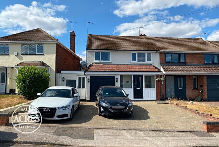 3 Bedroom Semi-Detached House For Sale In Ivanhoe Road, Birmingham, B43