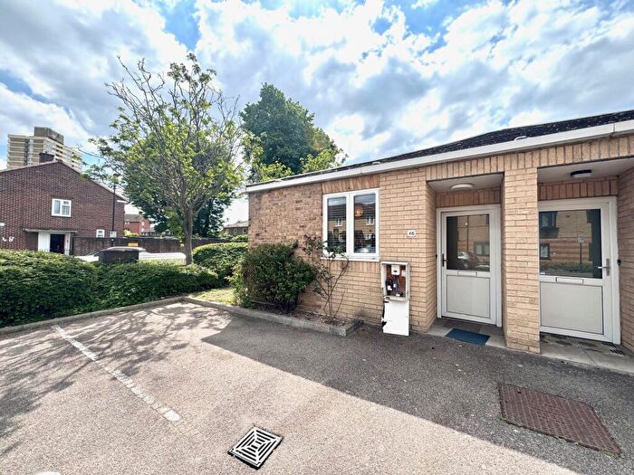 1 Bedroom Bungalow To Rent In Arthingworth Street, Stratford, E15