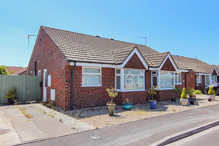 2 Bedroom Semi-Detached Bungalow For Sale In Starcross Road, Weston-super-Mare, BS22