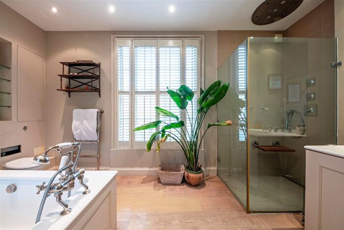 5 Bedroom Terraced House For Sale In Fulham Road, London, SW10