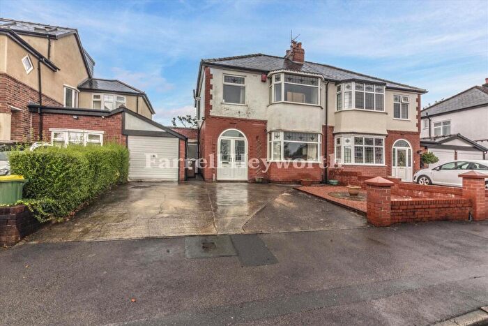 3 Bedroom Semi-Detached House For Sale In Yewlands Drive, Fulwood, Preston, PR2
