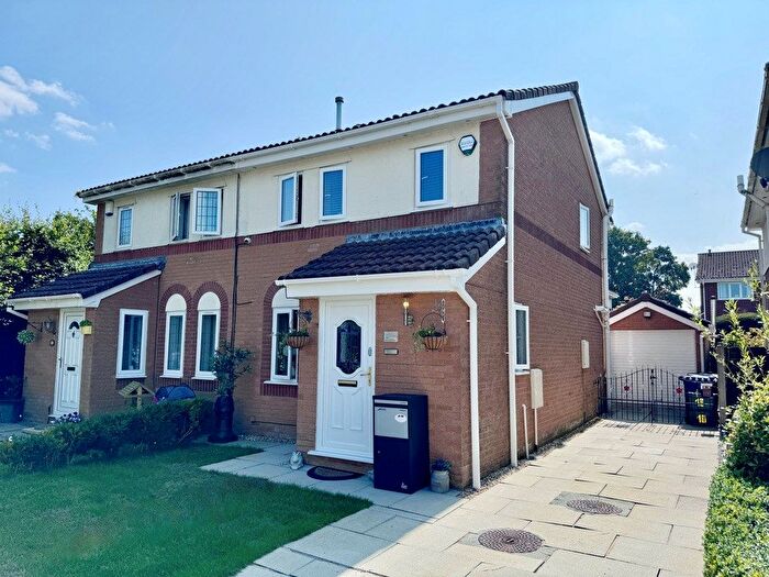3 Bedroom Semi-Detached House For Sale In Aspendale Close, Longton, Preston, PR4