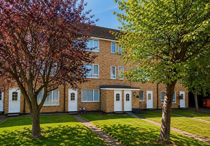 2 Bedroom Maisonette To Rent In Langham Court, Hornchurch, RM11