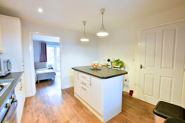 3 Bedroom End Of Terrace House For Sale In Masseys View, Blaydon-on-Tyne, NE21