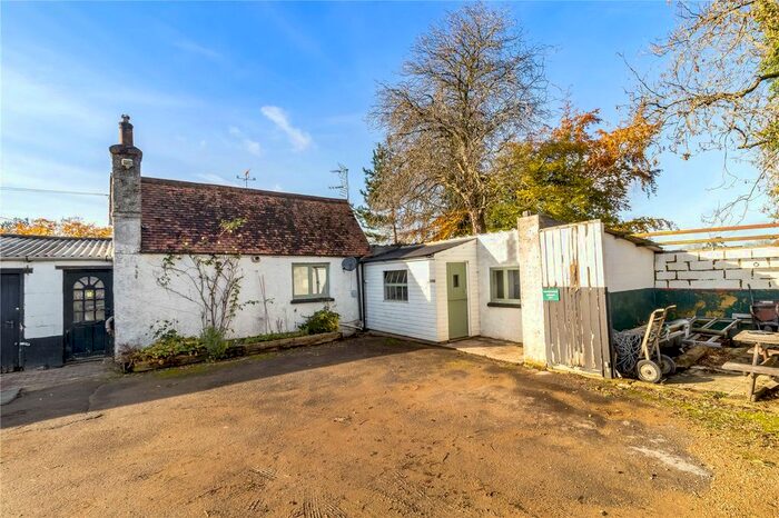 1 Bedroom Bungalow To Rent In Cirencester Road, South Cerney, Cirencester, Gloucestershire, GL7