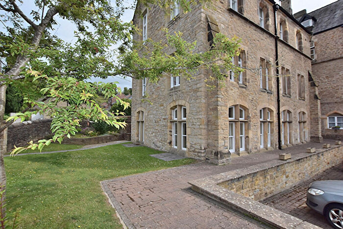 2 Bedroom Apartment For Sale In Reeth Road, Richmond, DL10