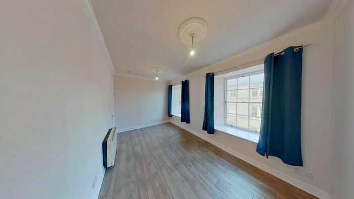 2 Bedroom Terraced House To Rent In West Nicolson Street, Newington, Edinburgh, EH8