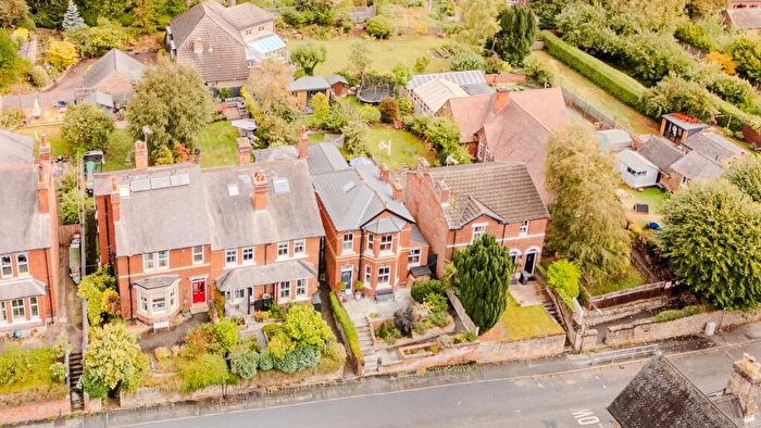 5 Bedroom Character Property For Sale In King Street, Duffield, DE56