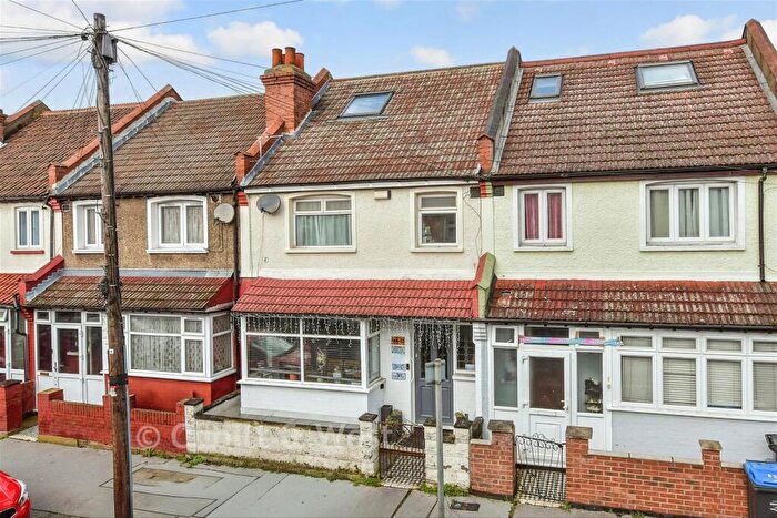 4 Bedroom Terraced House For Sale In Penshurst Road, Thornton Heath, Surrey, CR7