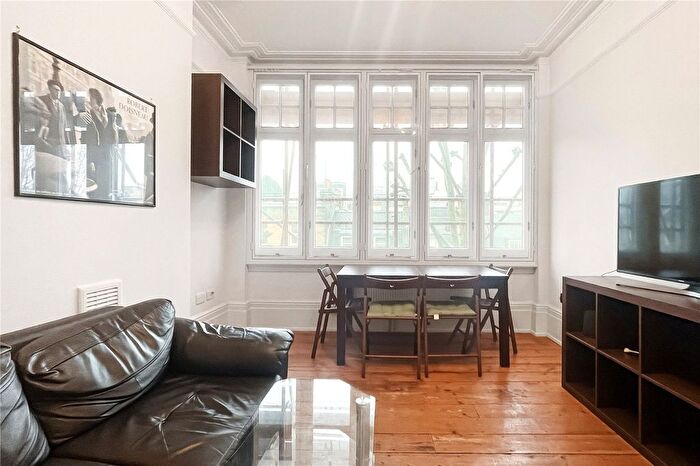 2 Bedroom Flat To Rent In Gray's Inn Road, London, WC1X
