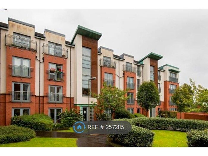 2 Bedroom Flat To Rent In Tytler Court, Edinburgh, EH8