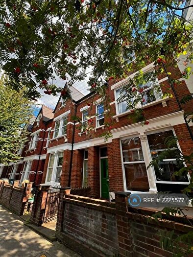 1 Bedroom Flat To Rent In Fairbridge Road, London, N19