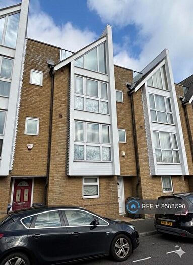 3 Bedroom Terraced House To Rent In Granville Street, Dover, CT16