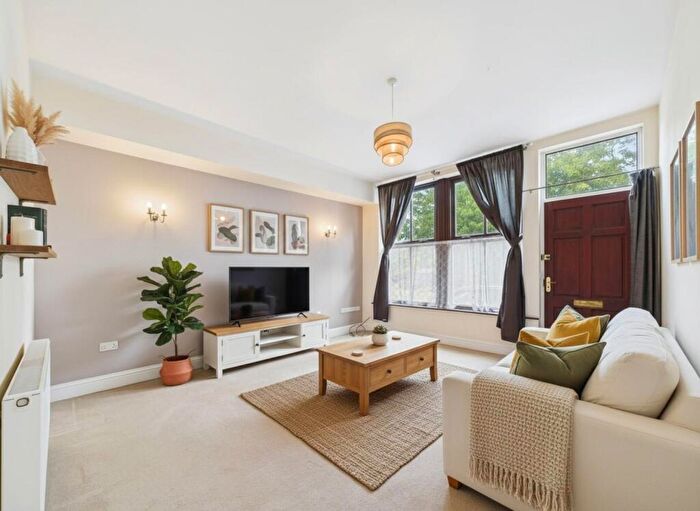 3 Bedroom Terraced House For Sale In High Street, South Milford, Leeds, LS25