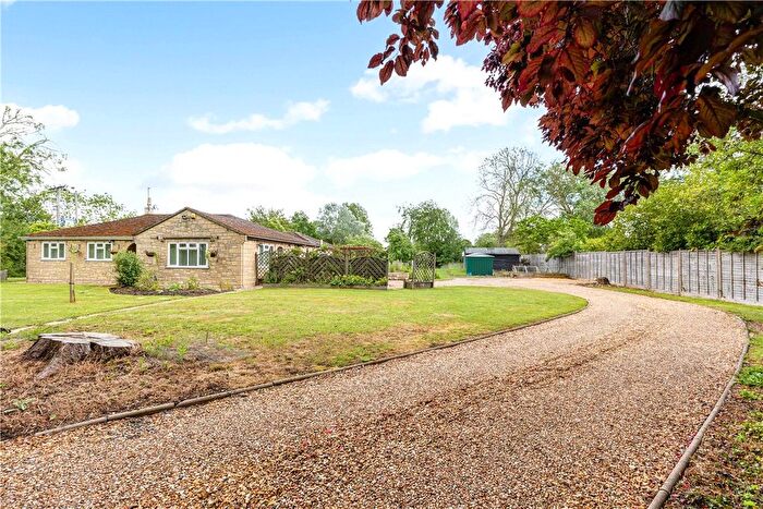 4 Bedroom Bungalow For Sale In Chapel Road, Great Eversden, Cambridge, CB23