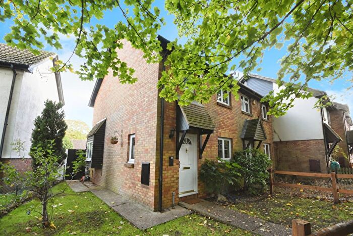 3 Bedroom End Of Terrace House For Sale In Mill Lane, Kelvedon Hatch, Brentwood, CM15