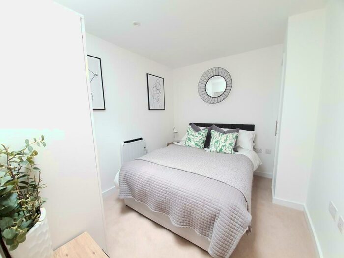 1 Bedroom Apartment To Rent In Lance House, Upper Banister Street, SO15