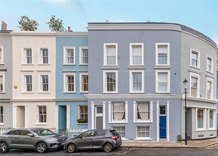 2 Bedroom Maisonette For Sale In Penzance Place, Holland Park, London, W11