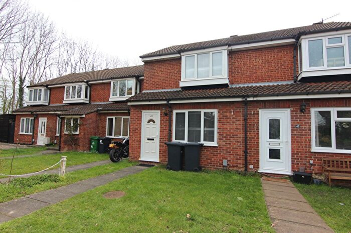 2 Bedroom Terraced House To Rent In Beeston Drive, Hertfordshire, EN8