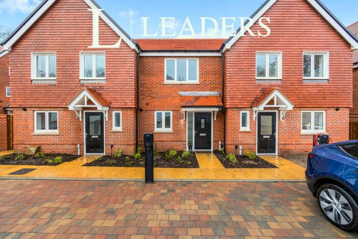 2 Bedroom Semi-Detached House To Rent In Worplesdon, GU3