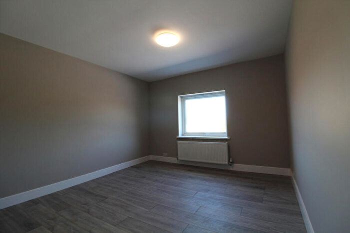 1 Bedroom Flat To Rent In Church Gresley, DE11
