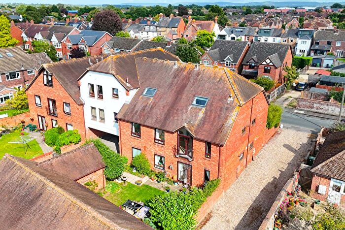 3 Bedroom Flat For Sale In Thame, Oxfordshire, OX9