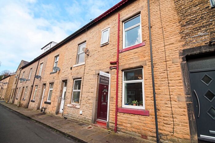 3 Bedroom Terraced House For Sale In Stansfield Street, Todmorden, OL14