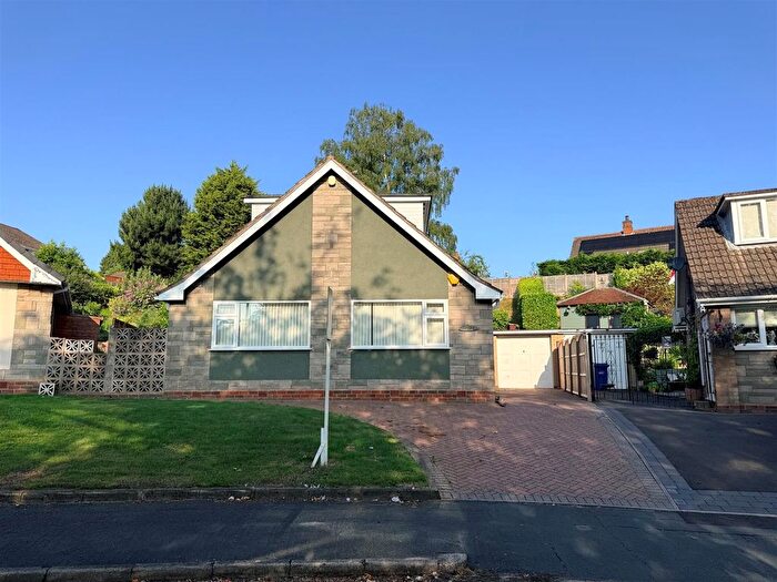 4 Bedroom Detached House For Sale In Croftwood Road, Stourbridge, DY9
