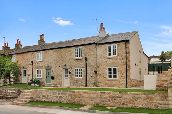 4 Bedroom End Of Terrace House For Sale In High Terrace, Markington, HG3