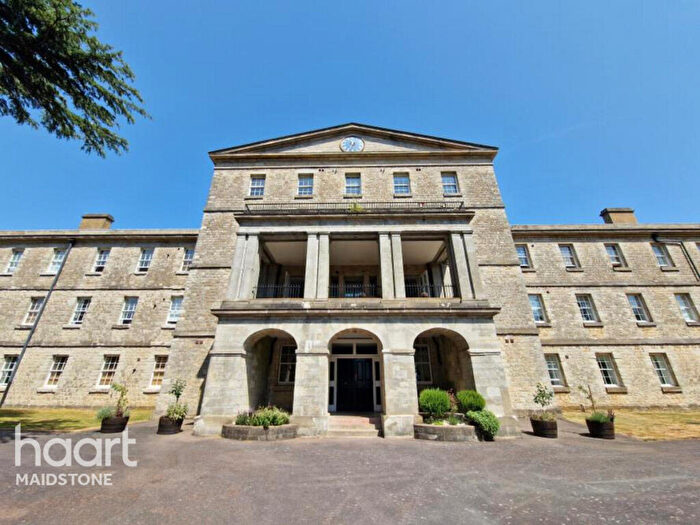 2 Bedroom Apartment To Rent In St Andrews Park, Tarragon Road, Maidstone, ME16