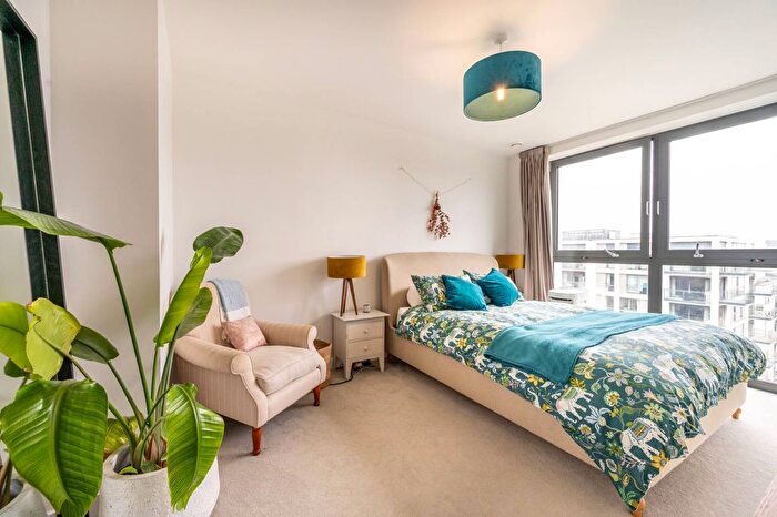 2 Bedroom Flat To Rent In Tayberry House, Stratford, London, E20