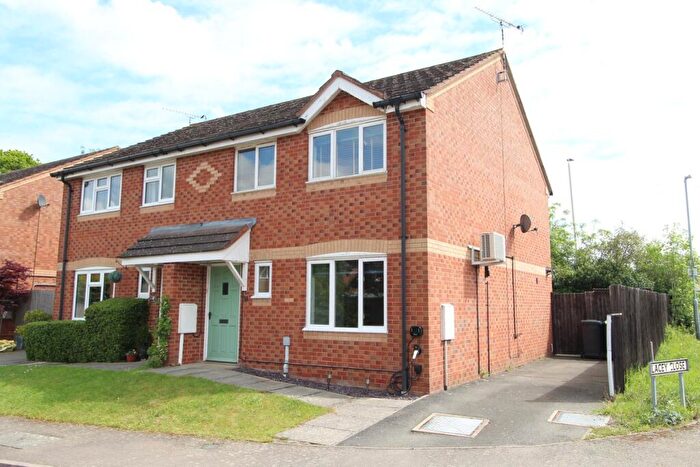 3 Bedroom Semi-Detached House For Sale In Lacey Close, Lutterworth, LE17