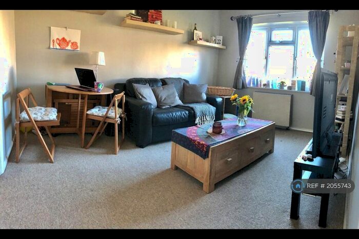 2 Bedroom Flat To Rent In Bishospton, Bristol, BS7
