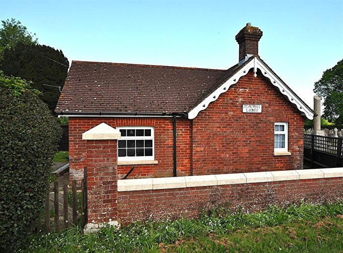 2 Bedroom Detached Bungalow To Rent In North Street, Hellingly, Hailsham, BN27